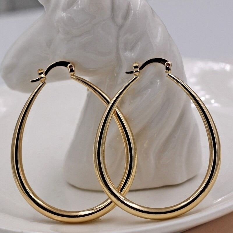 The Aurelia Gold Hoop Earrings