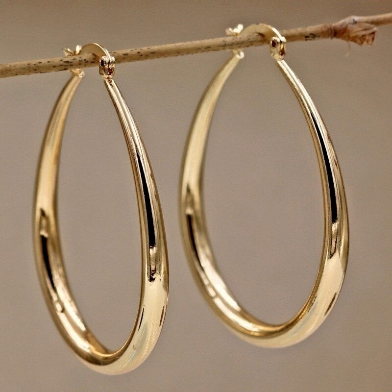 The Aurelia Gold Hoop Earrings
