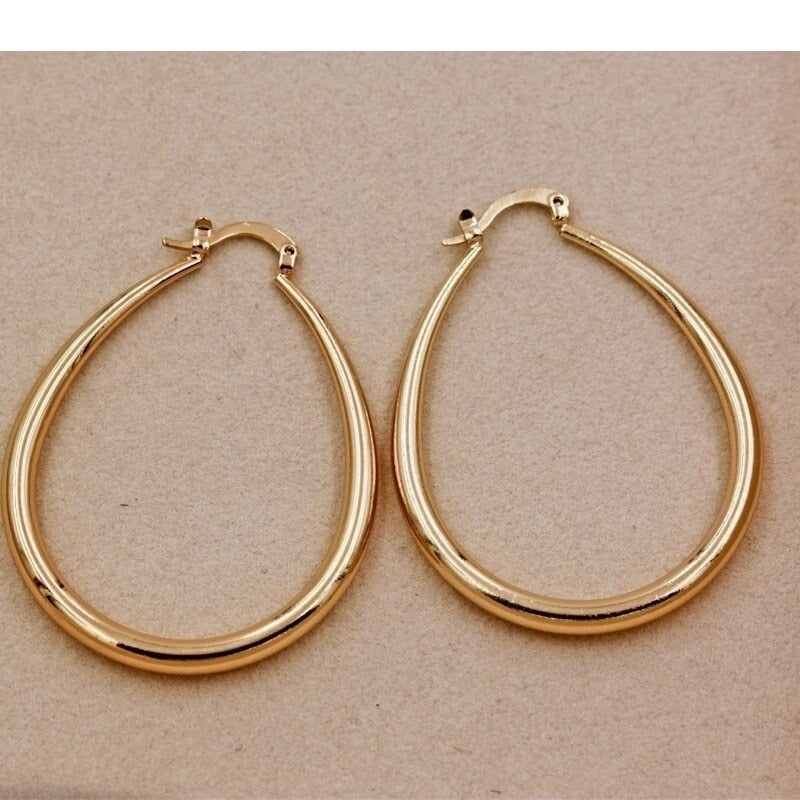 The Aurelia Gold Hoop Earrings