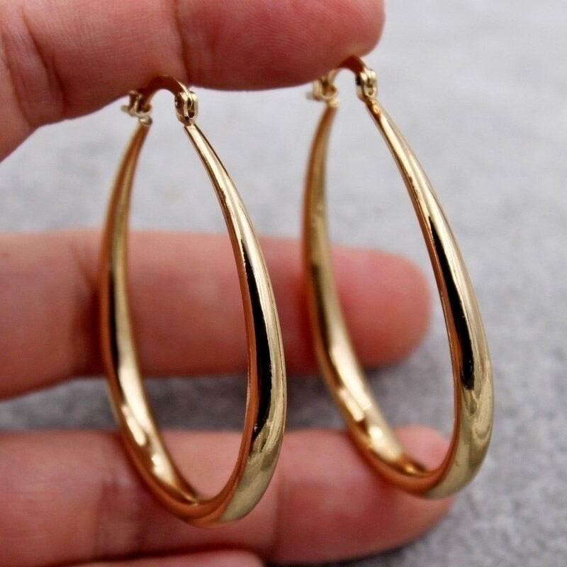The Aurelia Gold Hoop Earrings